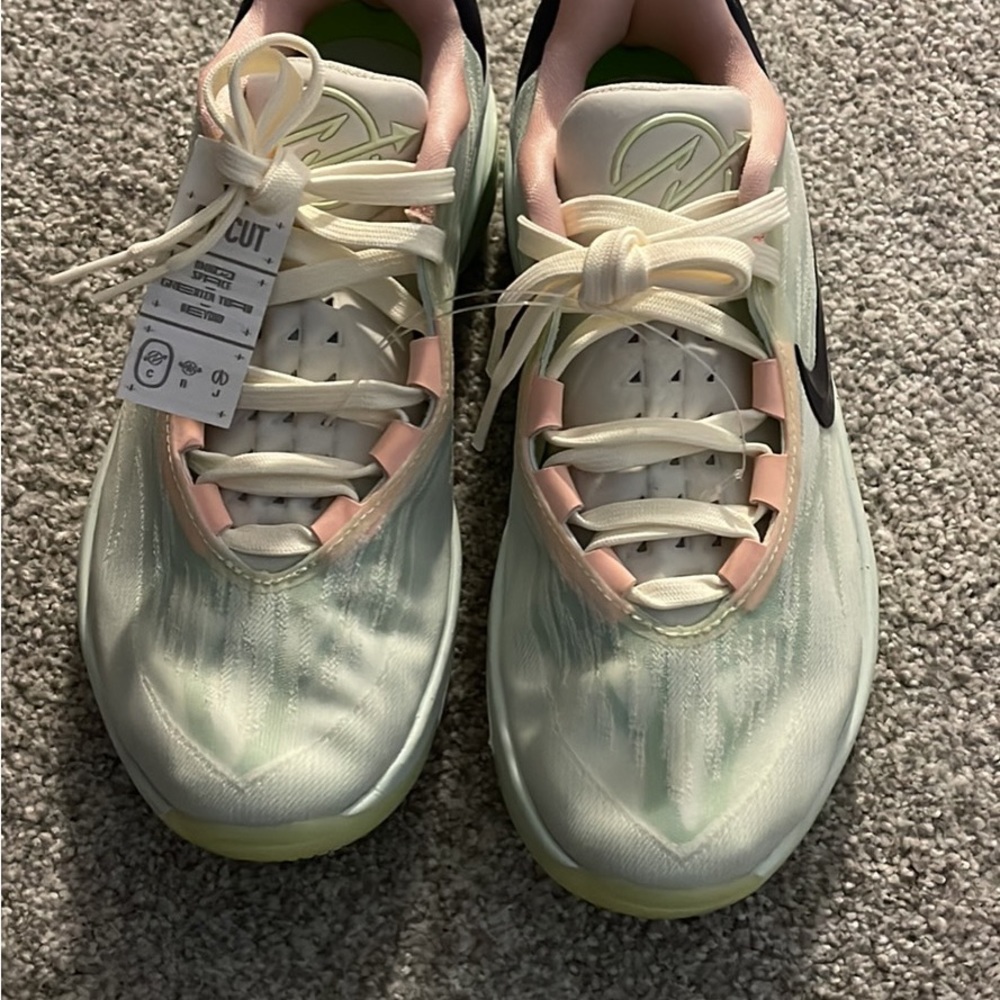 Boys shoes